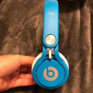 Beats Mixr